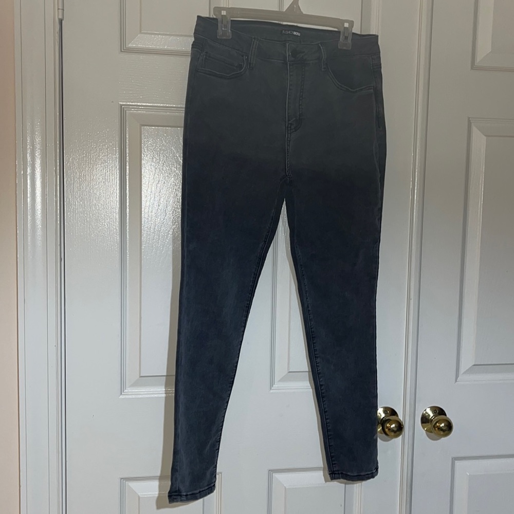 Fashion Nova stretch skinny jeans
